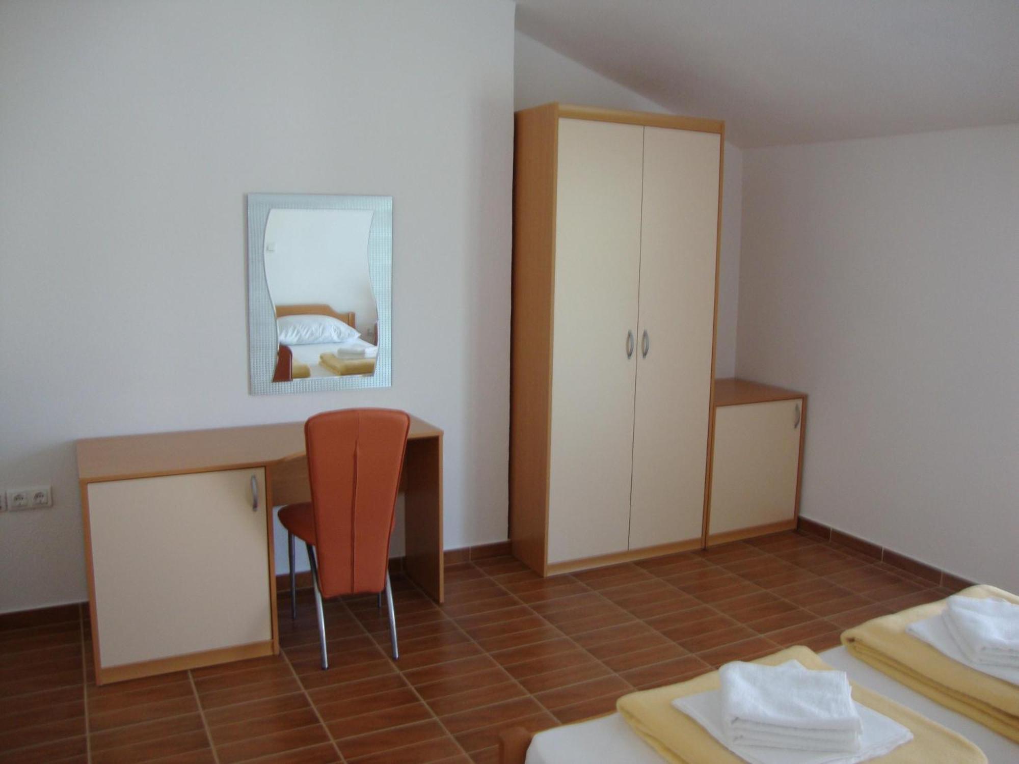 Franic Bacina Lakes Apartments Ploce  Zewnętrze zdjęcie